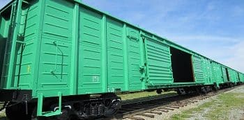 Сколько стоит перевозка грузов по ЖД в крытых вагонах из Москвы